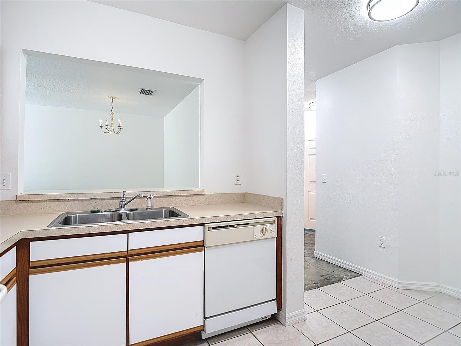 6446 CYPRESSDALE DR #202, RIVERVIEW, FL — photo 8