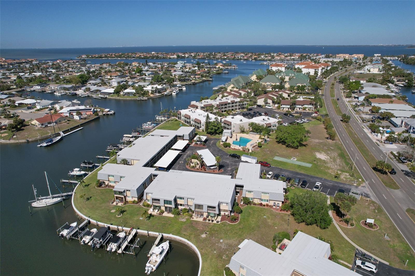 1008 APOLLO BEACH BLVD #201, APOLLO BEACH, FL