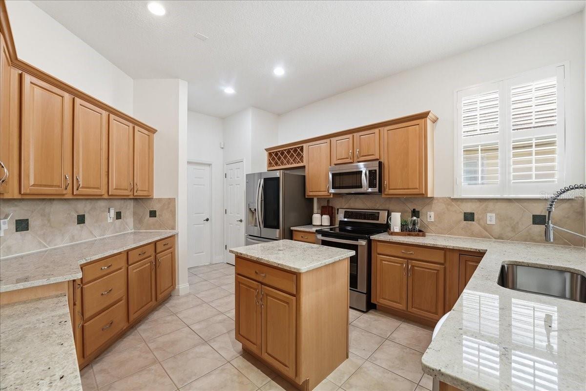 10926 WOODCHASE CIR, ORLANDO, FL — photo 5
