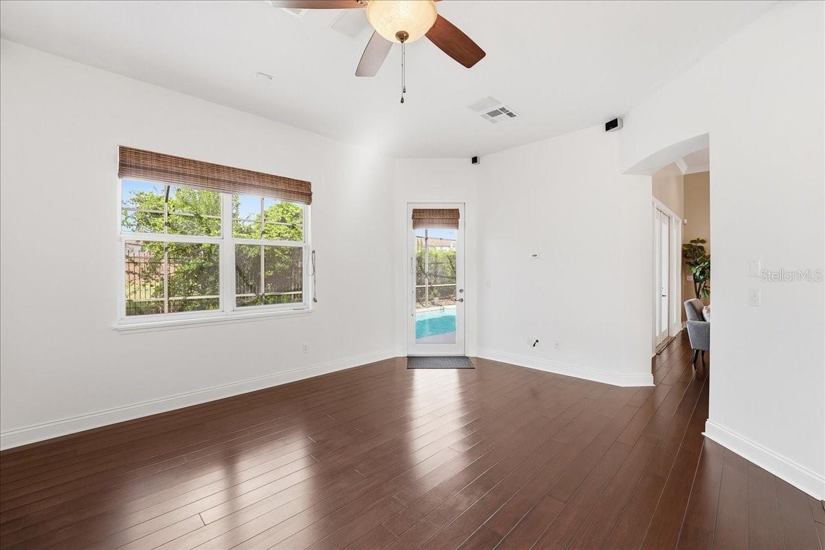 10926 WOODCHASE CIR, ORLANDO, FL — photo 27