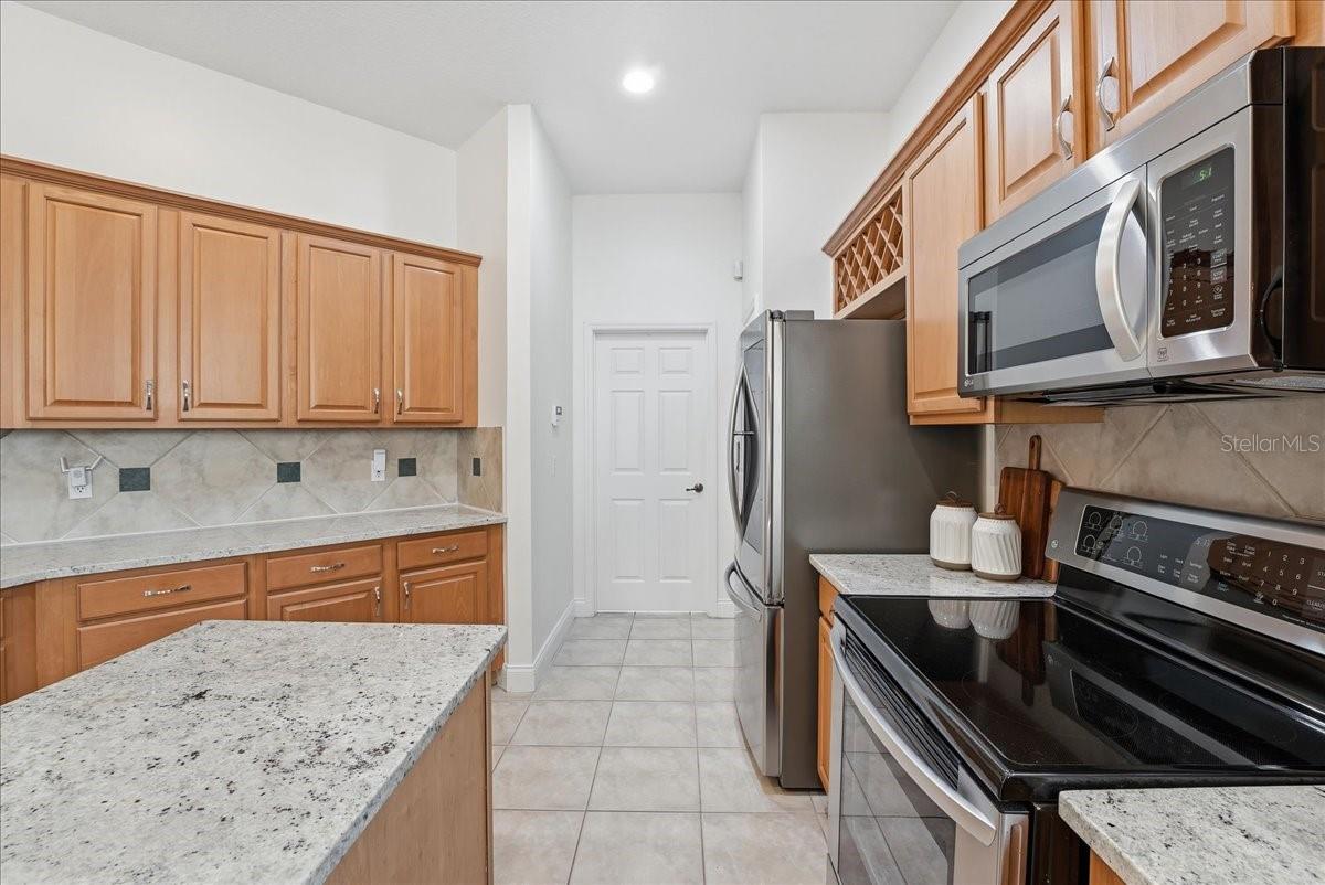 10926 WOODCHASE CIR, ORLANDO, FL — photo 30
