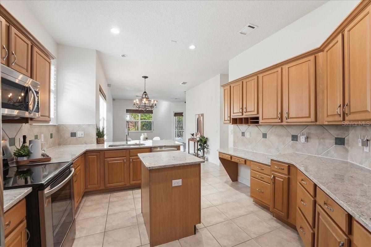 10926 WOODCHASE CIR, ORLANDO, FL — photo 33