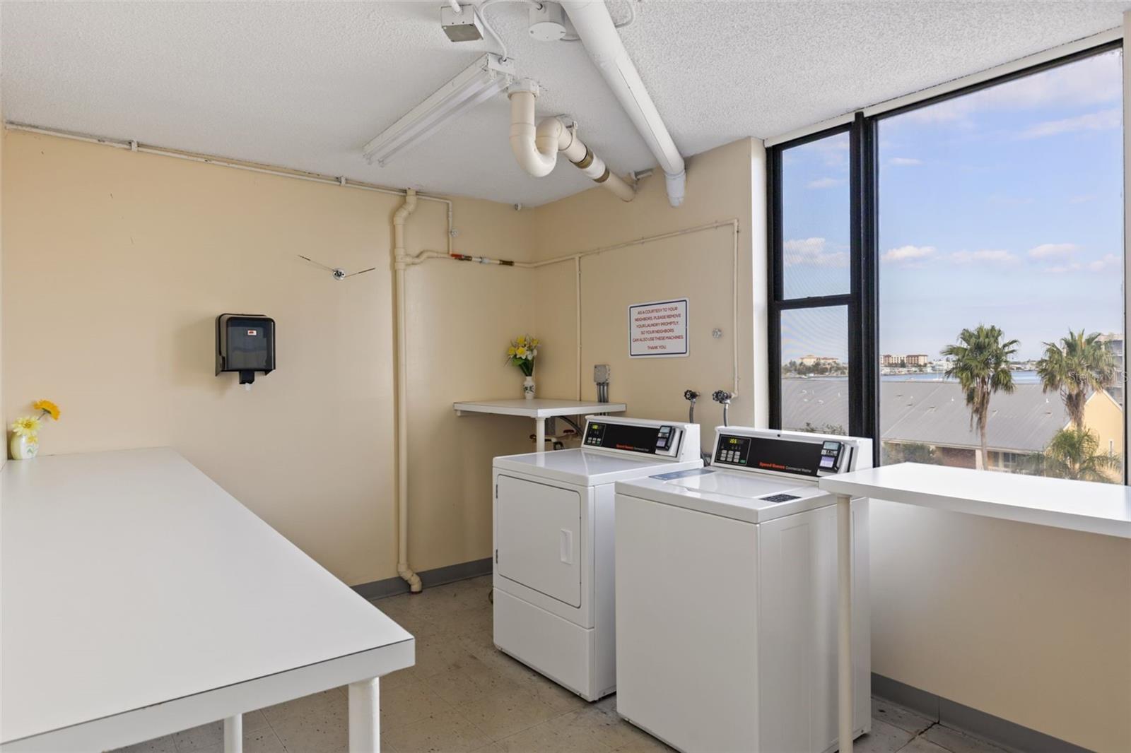 255 DOLPHIN PT #513, CLEARWATER BEACH, FL — photo 16