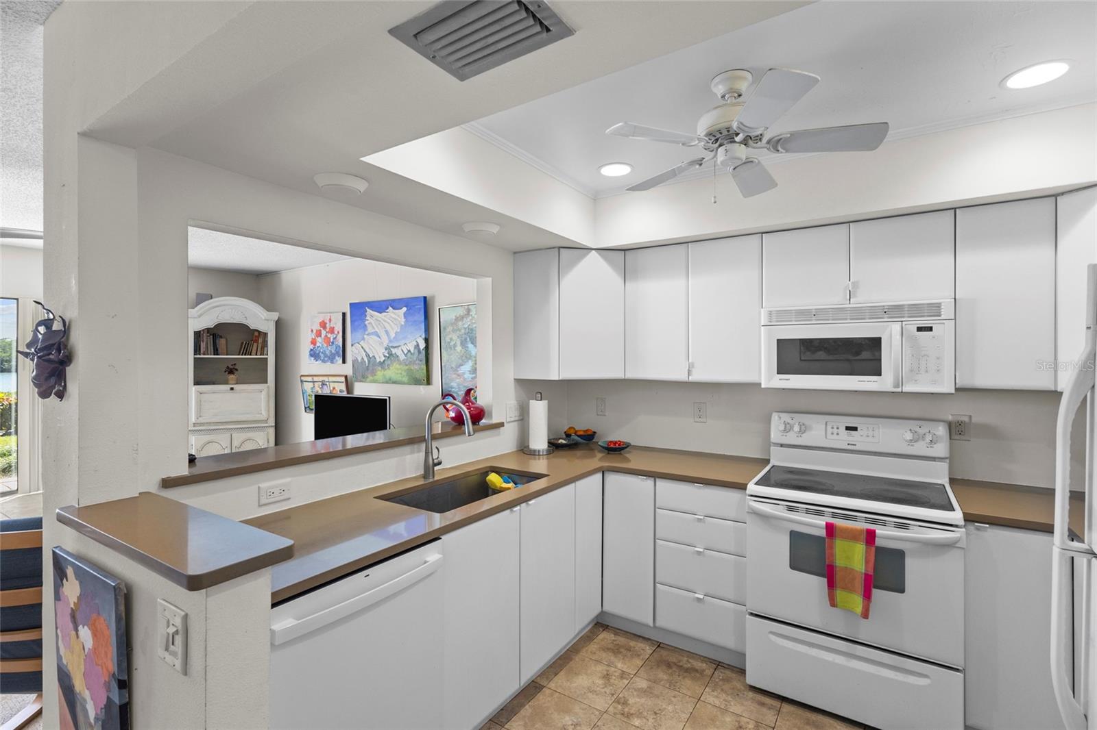 1520 PELICAN POINT DR #155, SARASOTA, FL — photo 10
