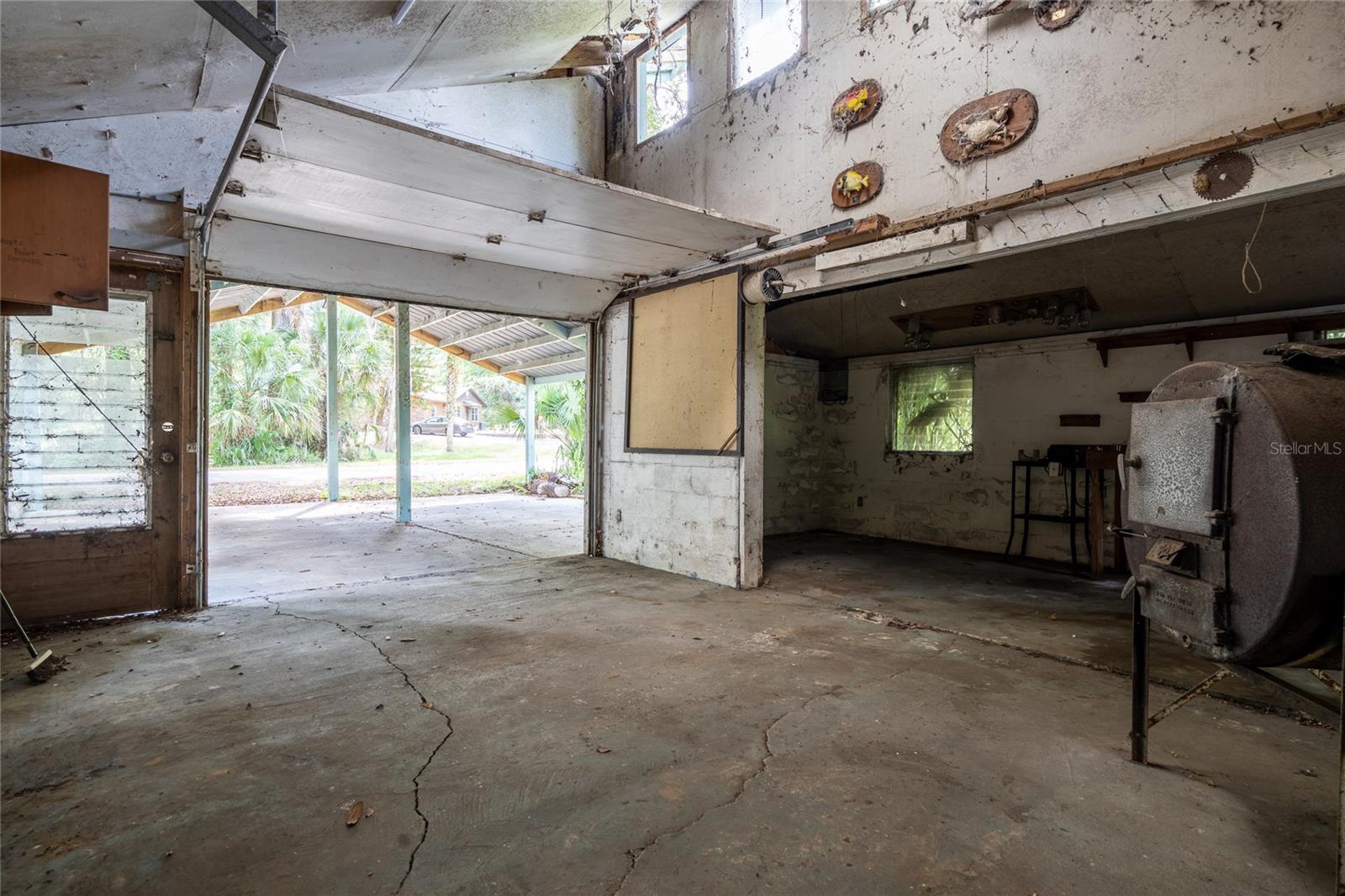 5560 PARK AVE, DE LEON SPRINGS, FL — photo 16