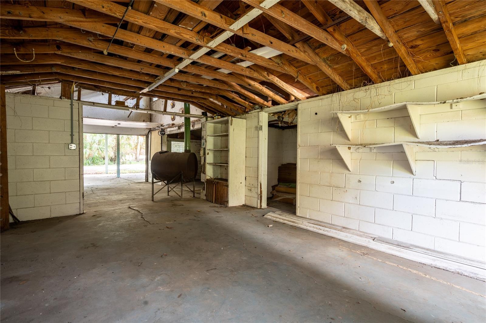 5560 PARK AVE, DE LEON SPRINGS, FL — photo 19