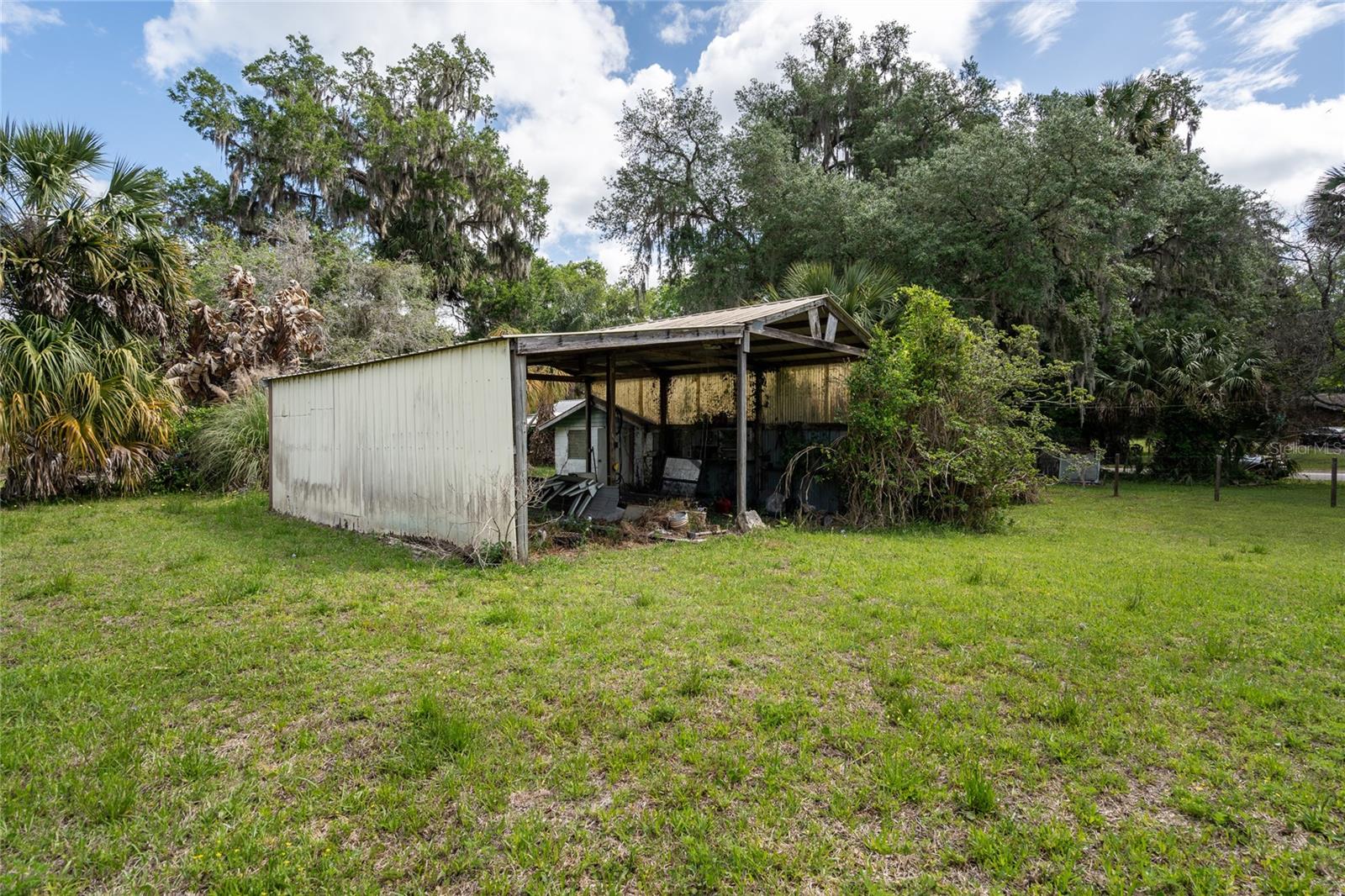 5560 PARK AVE, DE LEON SPRINGS, FL — photo 28