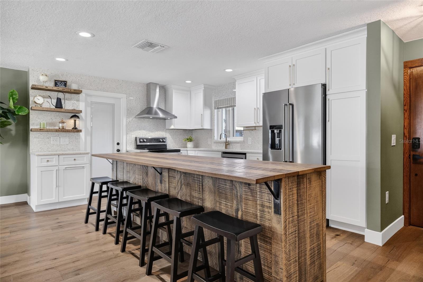 2171 LAGOON DR, DUNEDIN, FL — photo 6