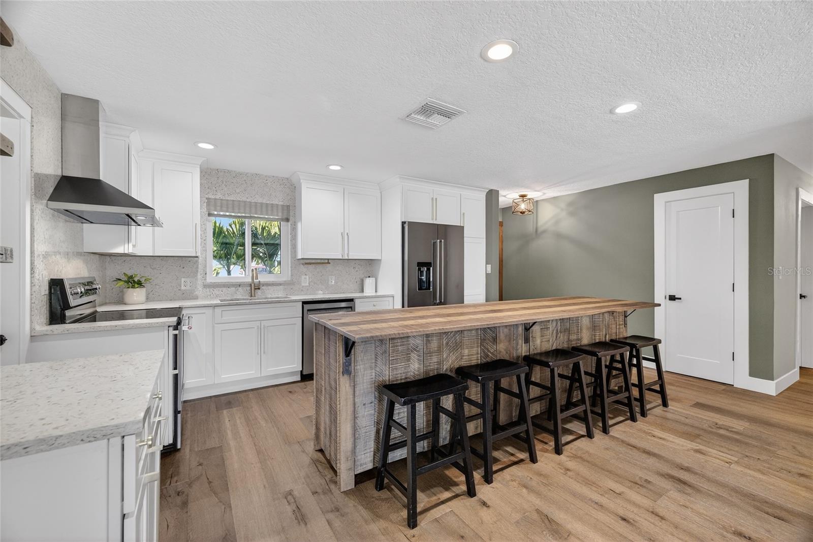 2171 LAGOON DR, DUNEDIN, FL — photo 7