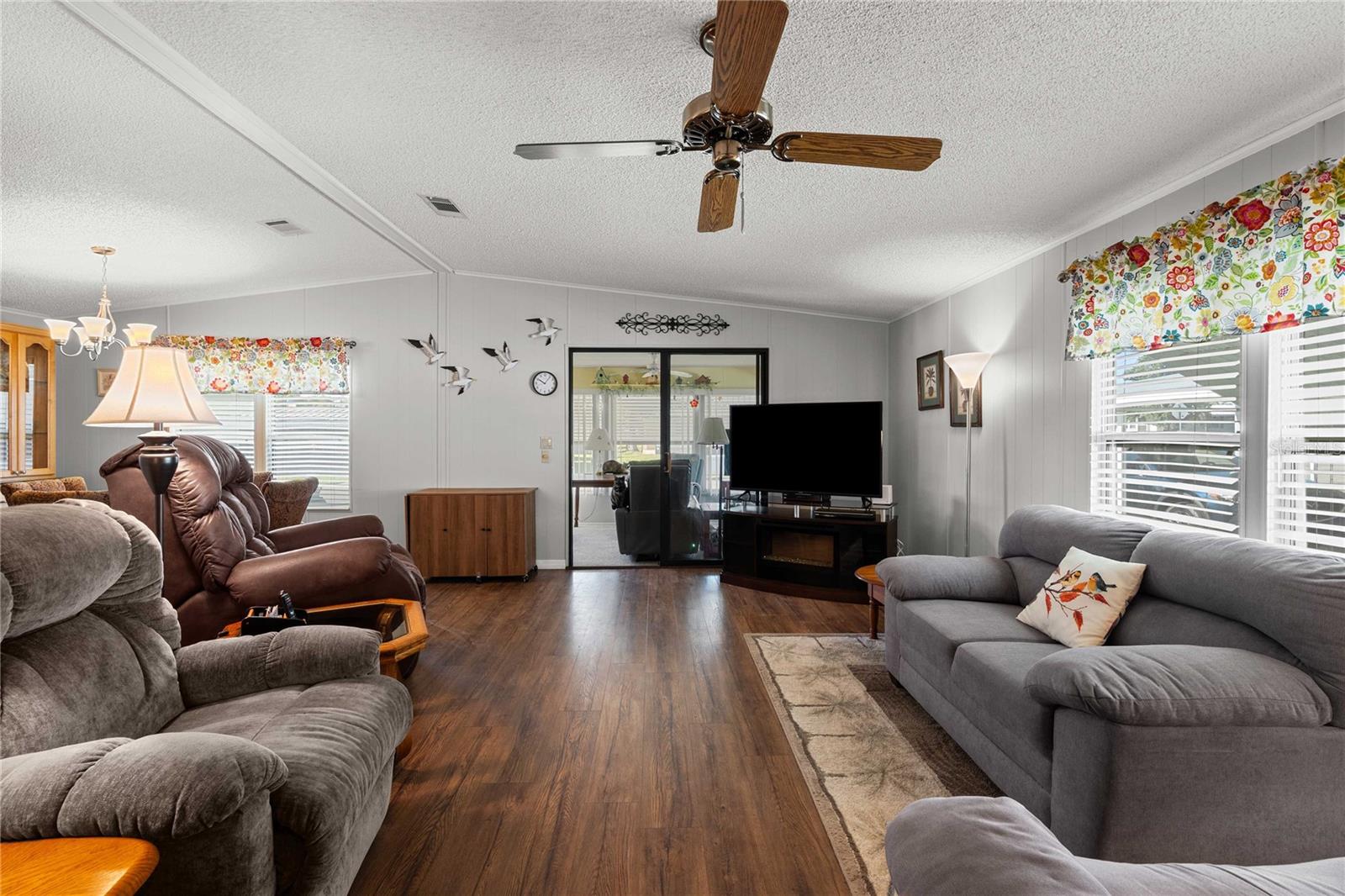 36853 JODI AVE, ZEPHYRHILLS, FL — photo 11