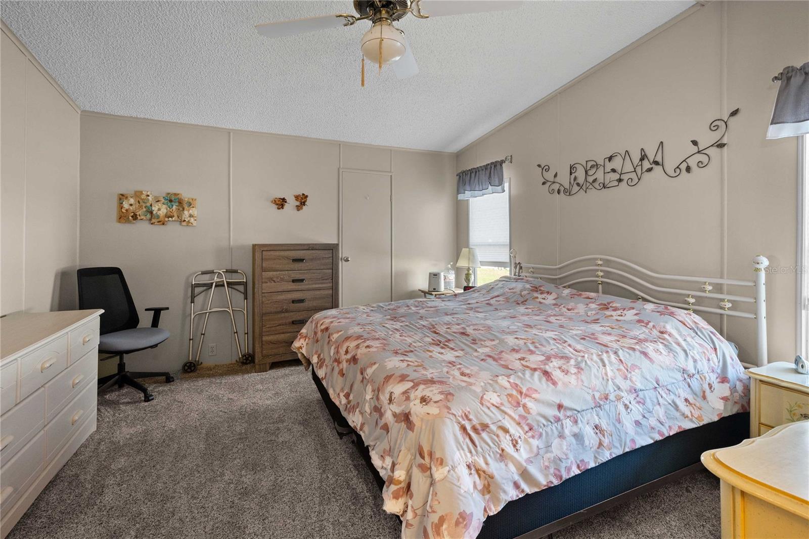 36853 JODI AVE, ZEPHYRHILLS, FL — photo 16