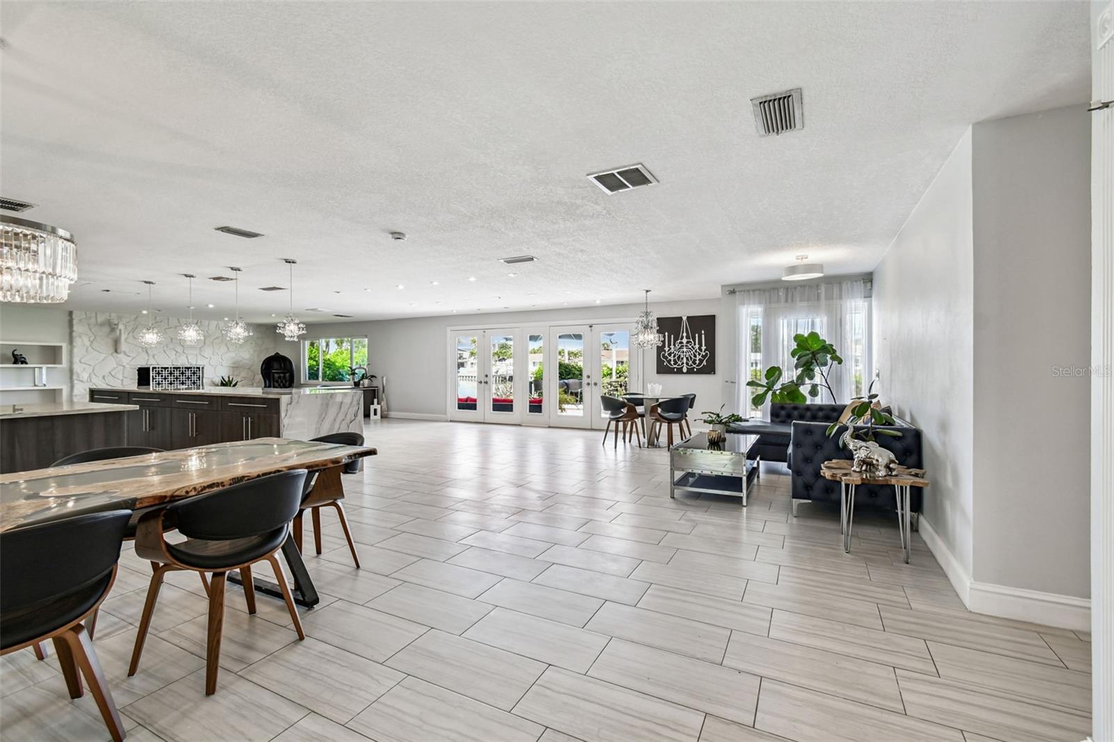 221 HOWARD DR, BELLEAIR BEACH, FL — photo 14