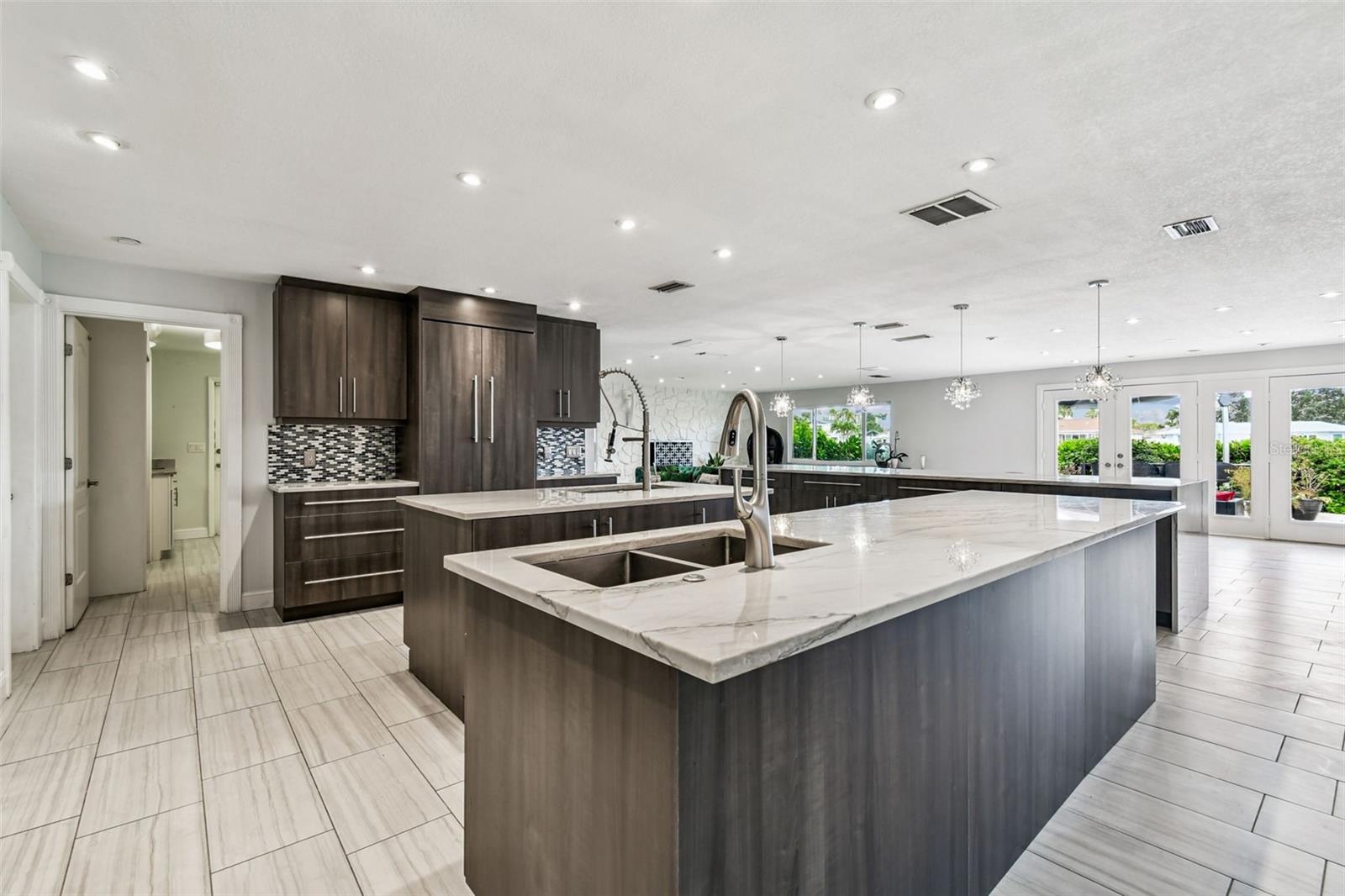 221 HOWARD DR, BELLEAIR BEACH, FL — photo 25