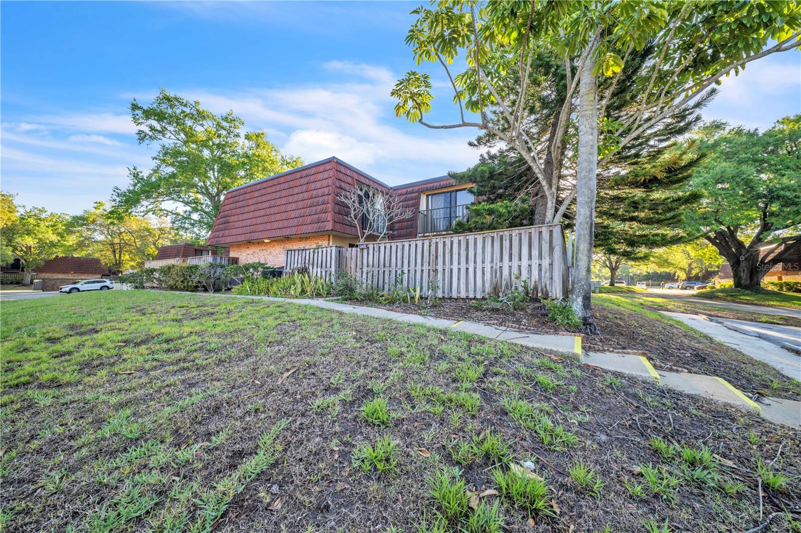 2605 10TH CT, PALM HARBOR, FL — photo 2