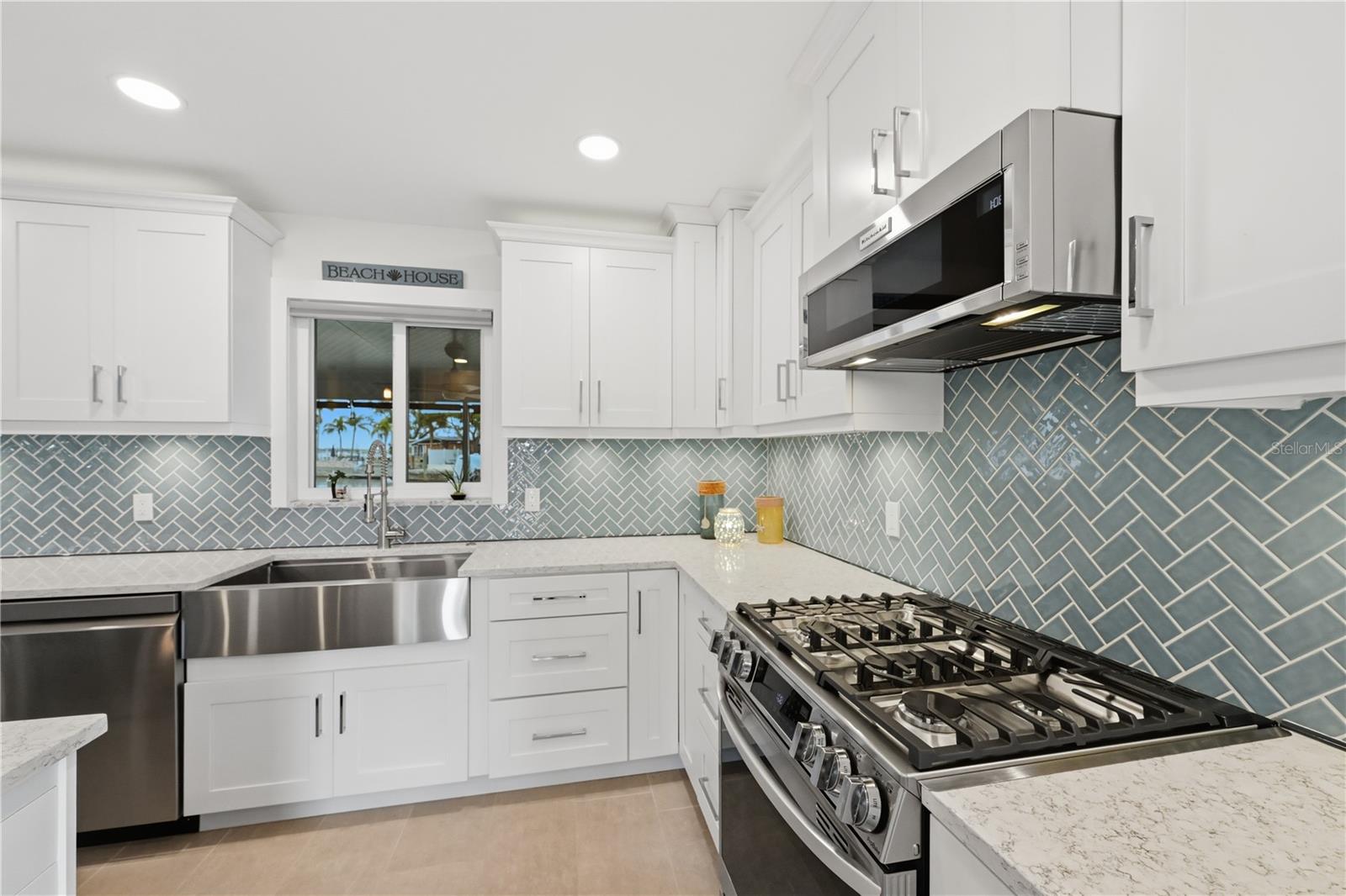 211 21ST ST NE, BRADENTON, FL — photo 14