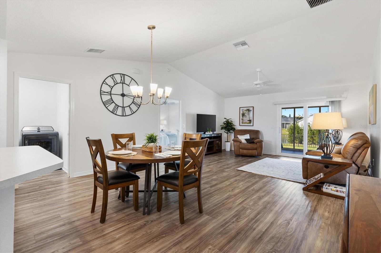 6767 MARY LOOP, THE VILLAGES, FL — photo 5