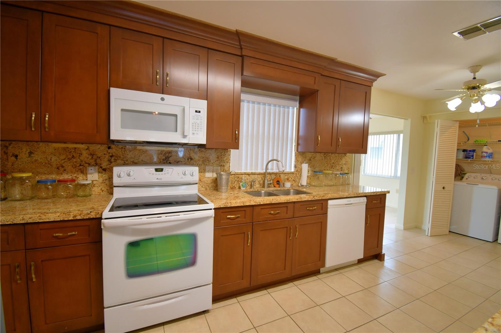 1690 COLONNADES CIR N, LAKELAND, FL — photo 14
