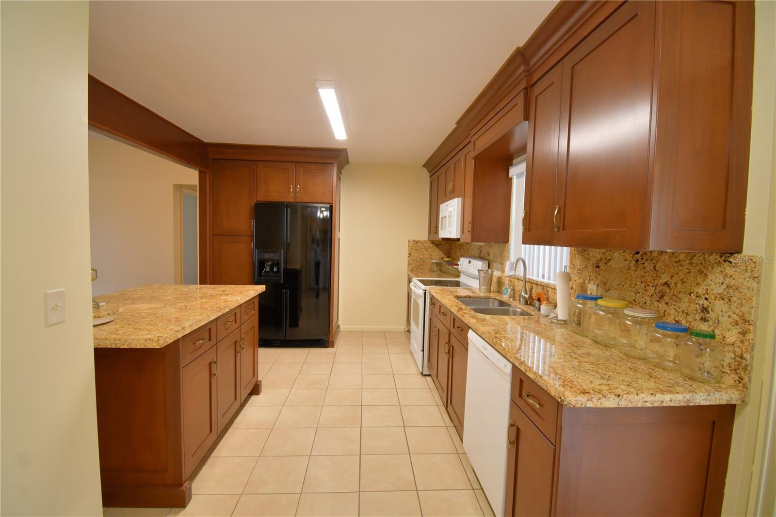 1690 COLONNADES CIR N, LAKELAND, FL — photo 15