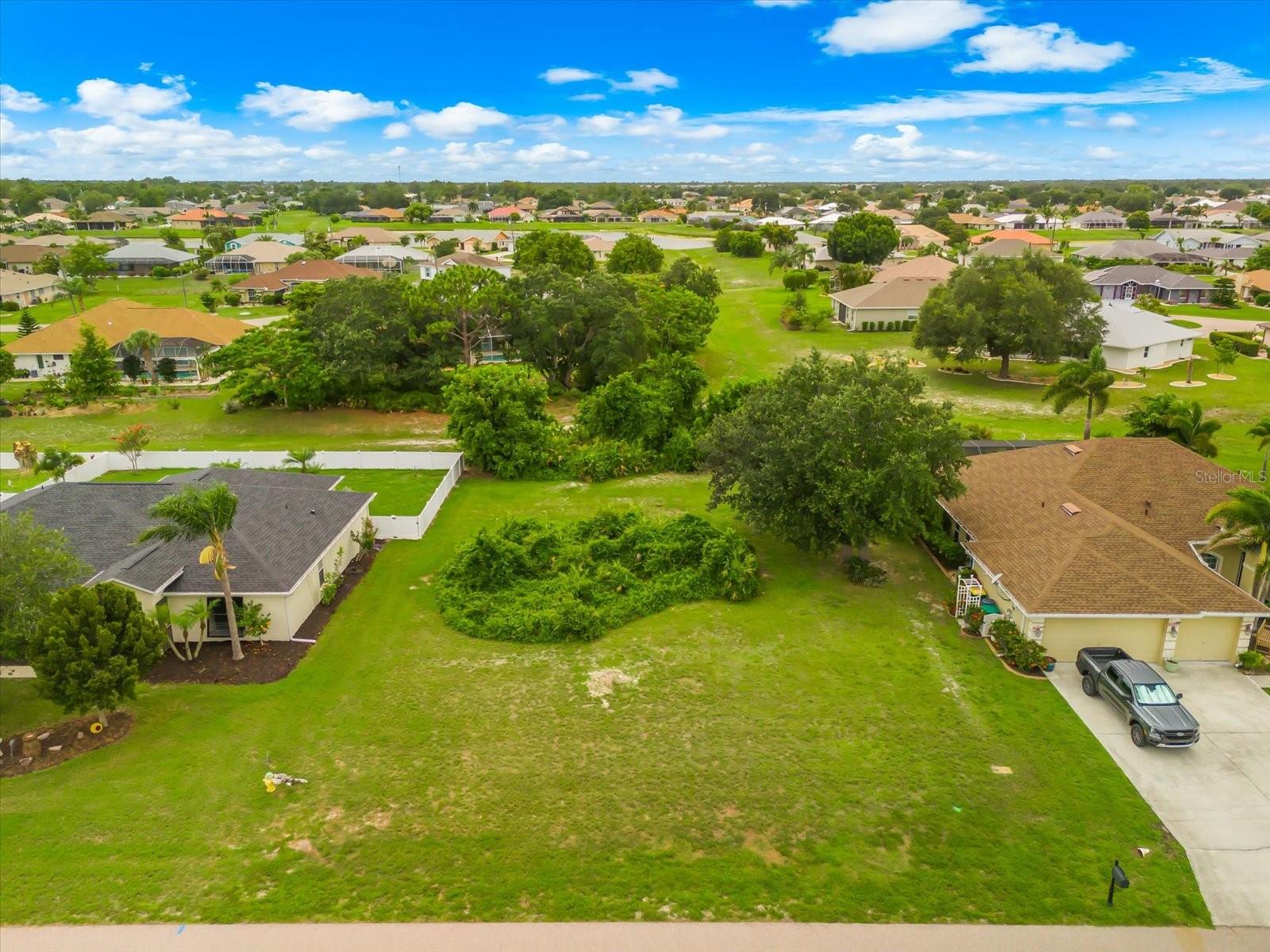 2381 MAURITANIA RD, PUNTA GORDA, FL — photo 2