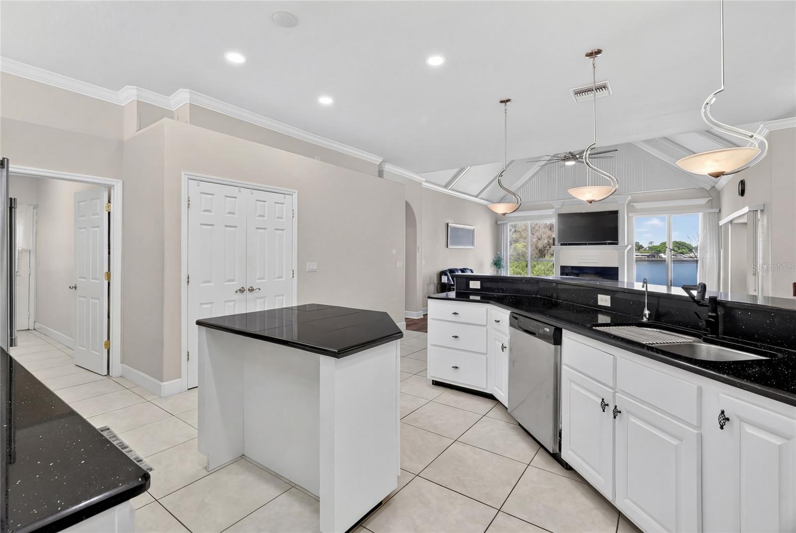 1028 S LAKE MARIAM DR, WINTER HAVEN, FL — photo 33
