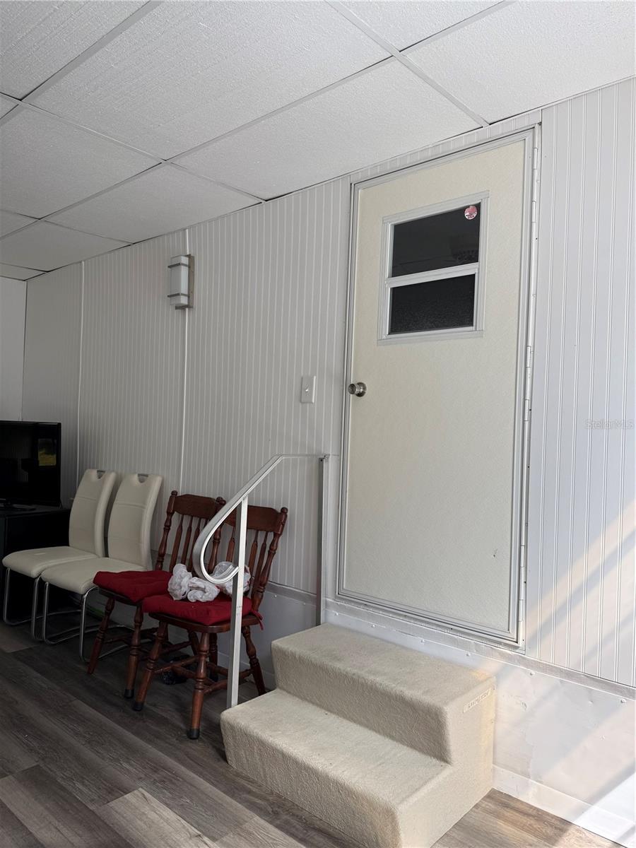 7803 46TH AVE N #129, ST PETERSBURG, FL — photo 4