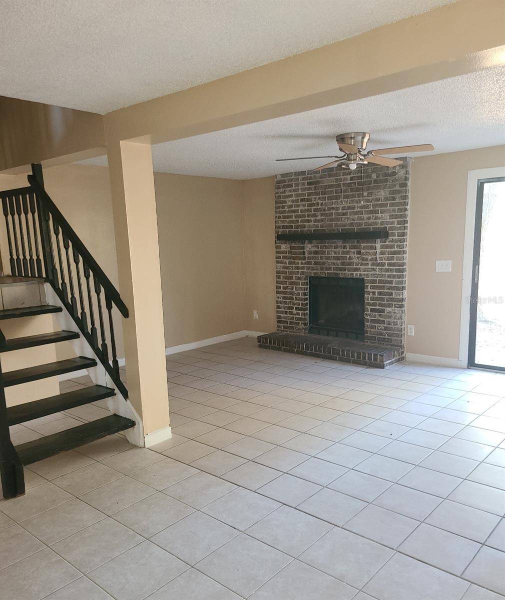 4910 SILVER OAKS VLG #B, ORLANDO, FL — photo 3