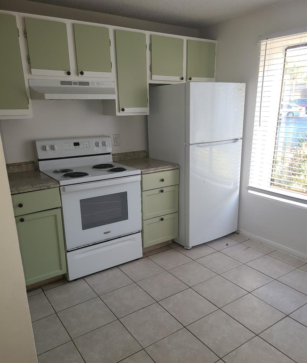 4910 SILVER OAKS VLG #B, ORLANDO, FL — photo 8