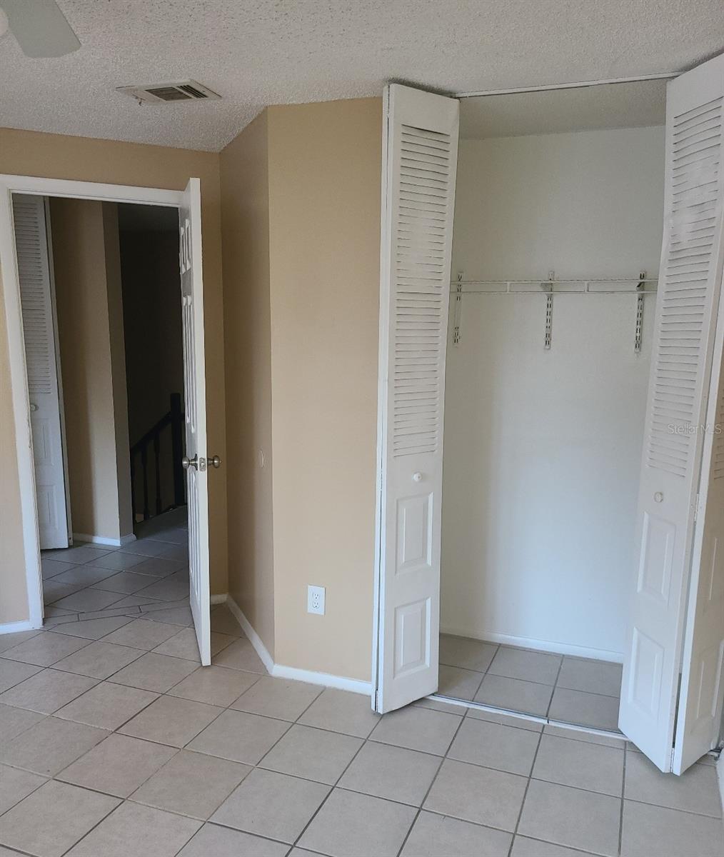4910 SILVER OAKS VLG #B, ORLANDO, FL — photo 15