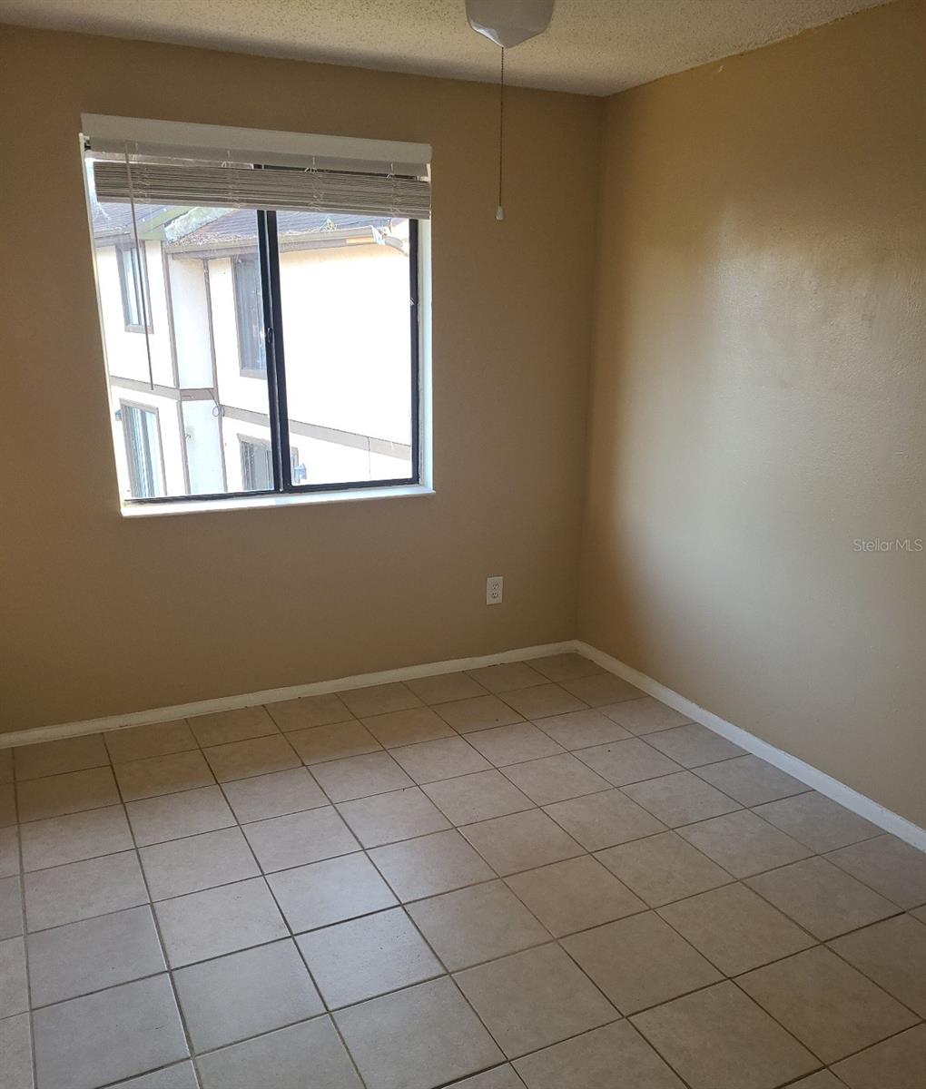 4910 SILVER OAKS VLG #B, ORLANDO, FL — photo 16