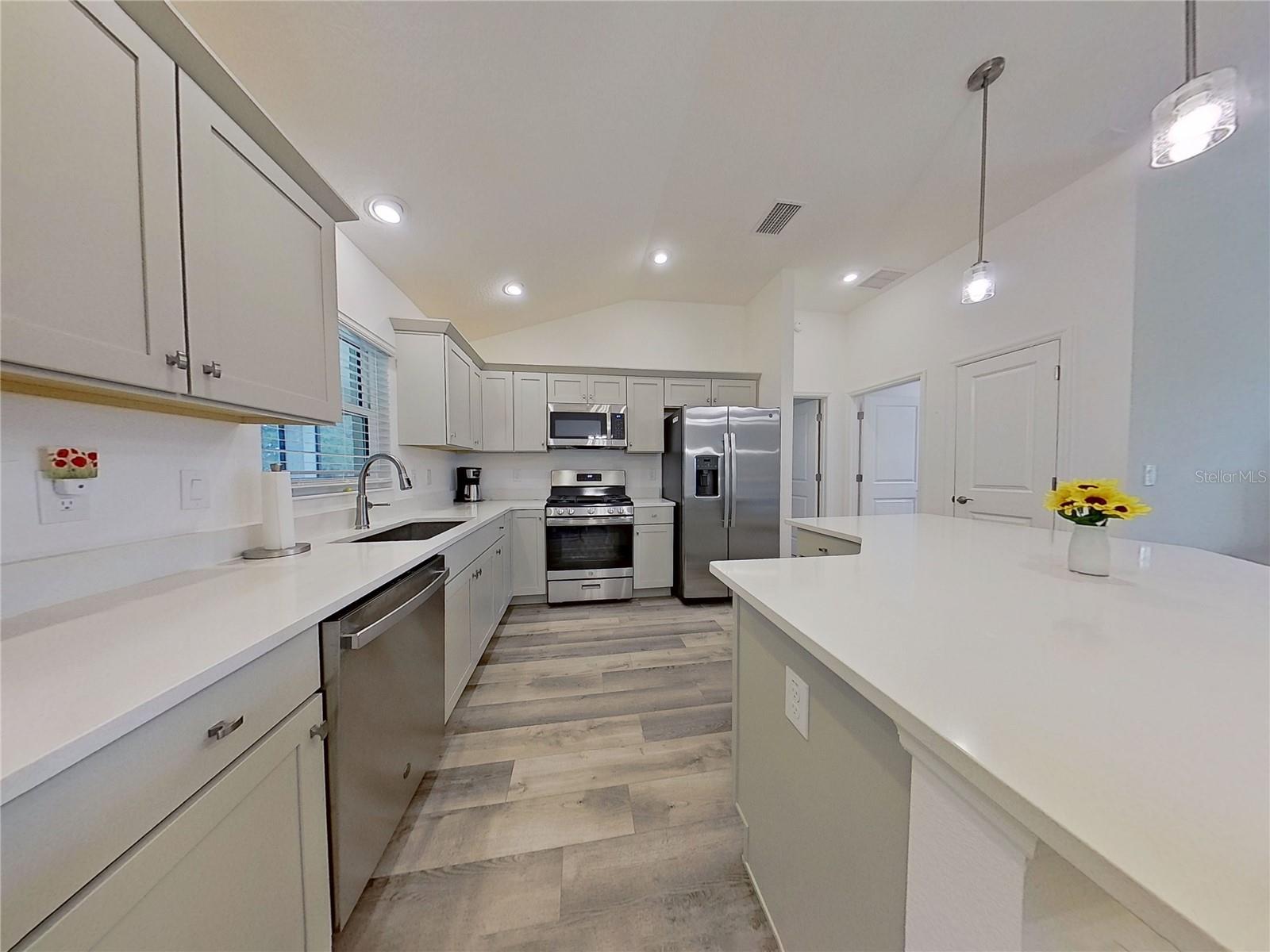 6522 MCKNIGHT LOOP, THE VILLAGES, FL — photo 23