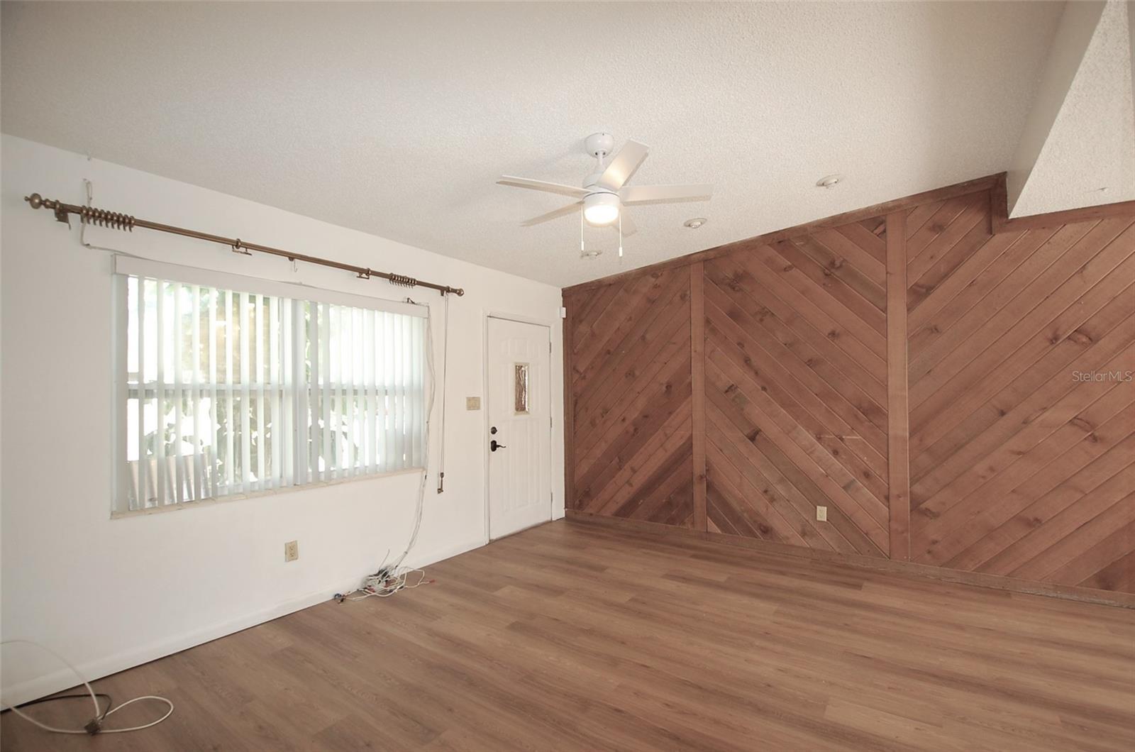 1201 S BETTY LN, CLEARWATER, FL — photo 5
