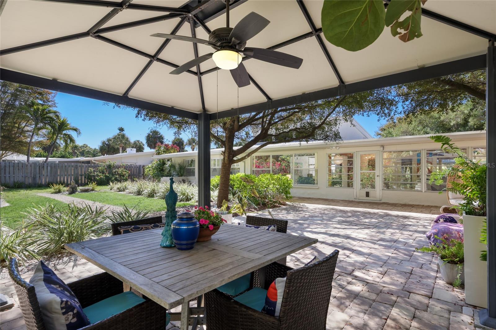 455 S SHORE DR, SARASOTA, FL — photo 34