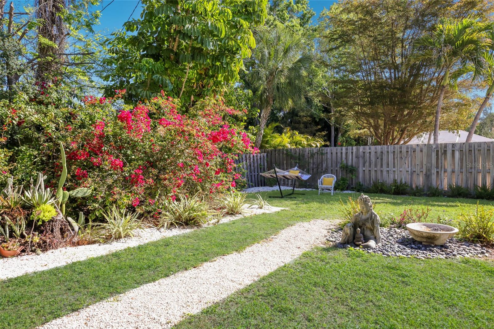 455 S SHORE DR, SARASOTA, FL — photo 36
