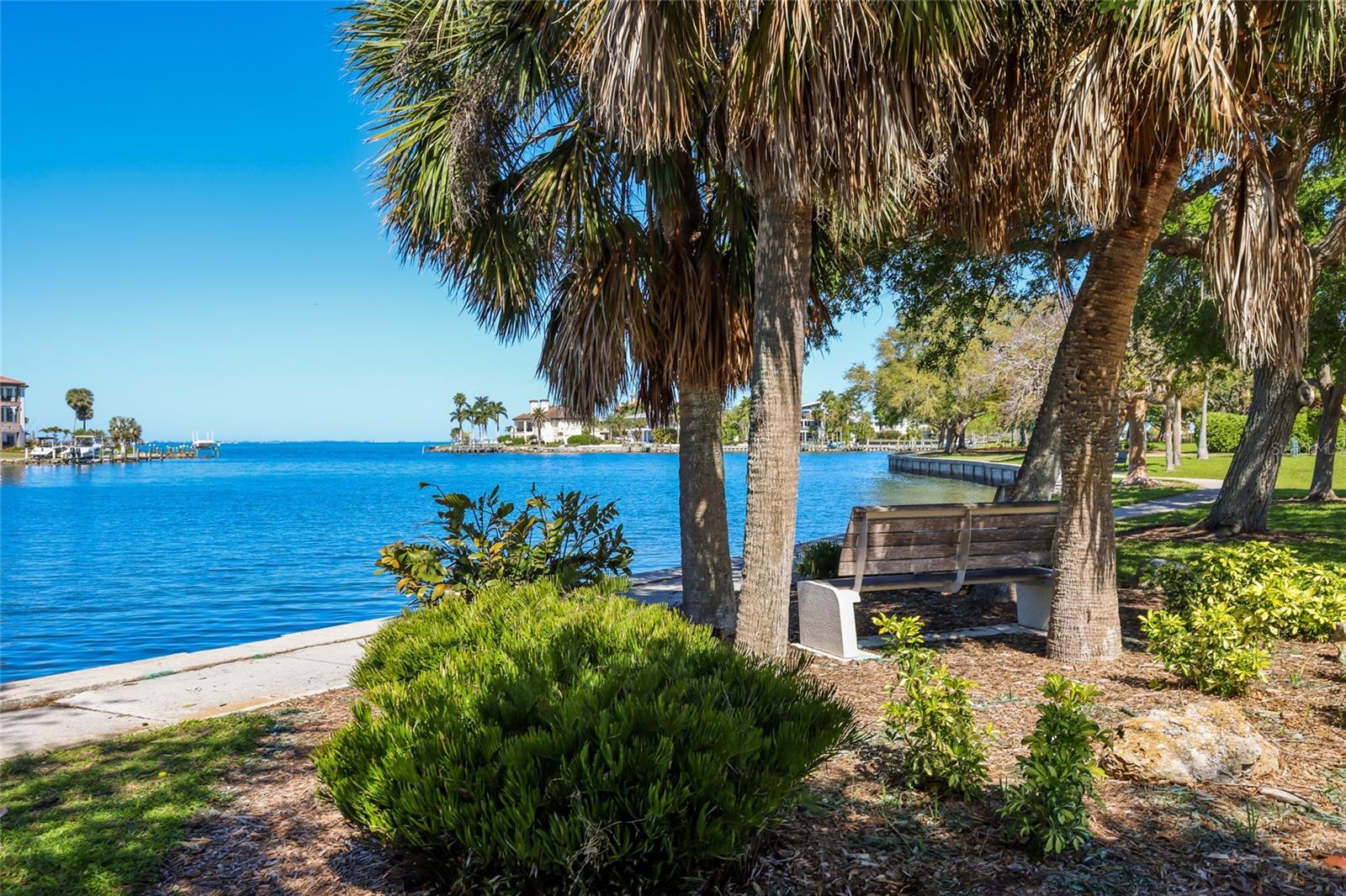 455 S SHORE DR, SARASOTA, FL — photo 53