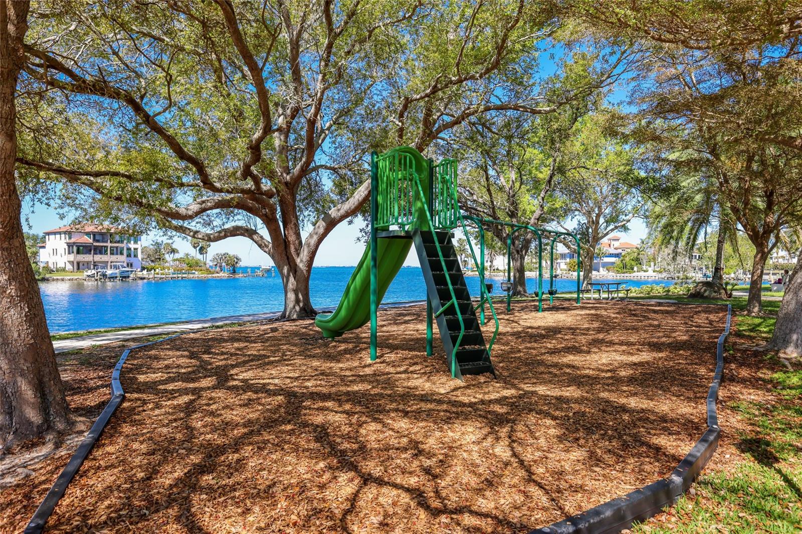 455 S SHORE DR, SARASOTA, FL — photo 55