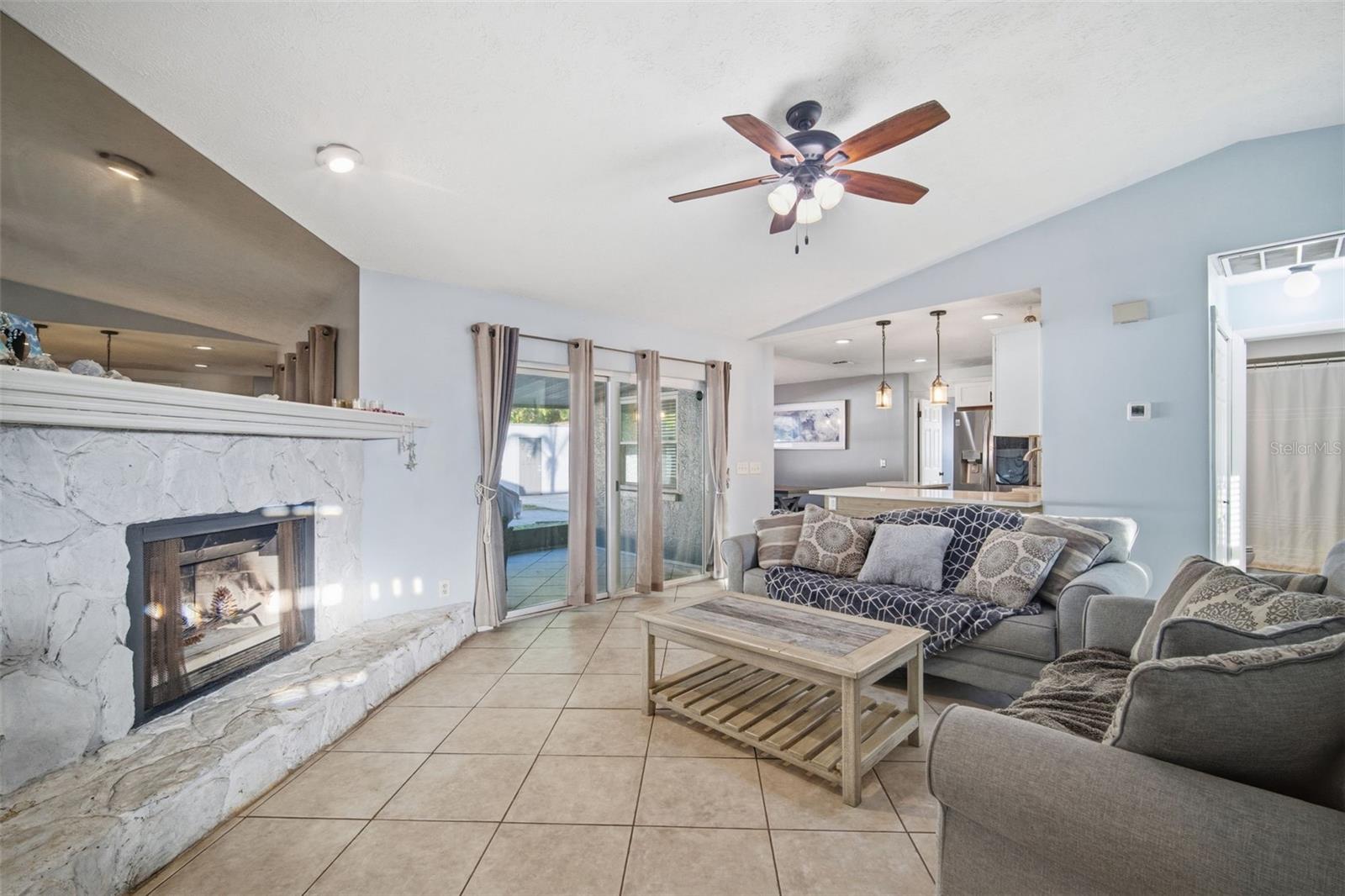 7403 PROVIDENCE RD, RIVERVIEW, FL — photo 11