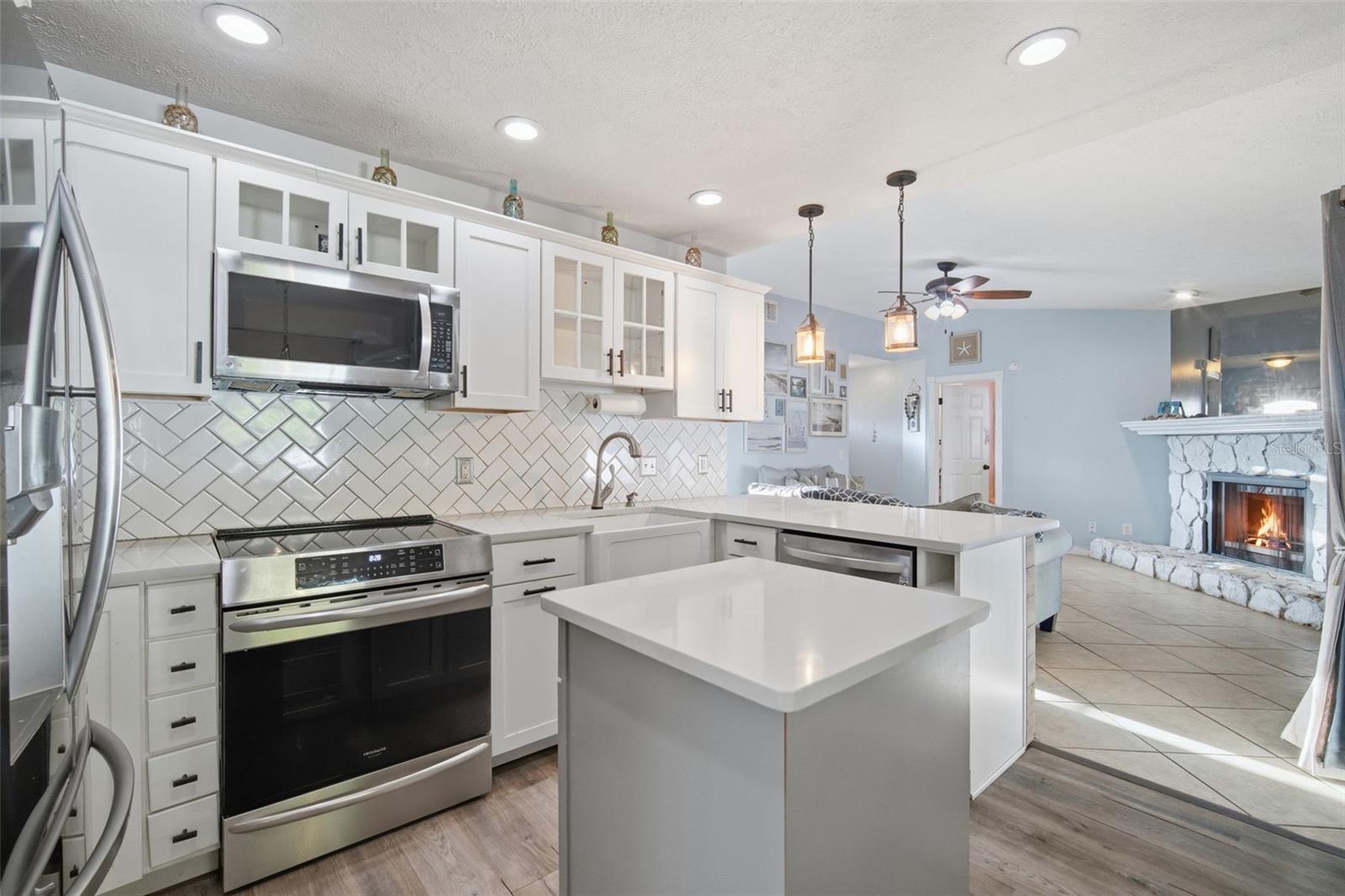7403 PROVIDENCE RD, RIVERVIEW, FL — photo 23