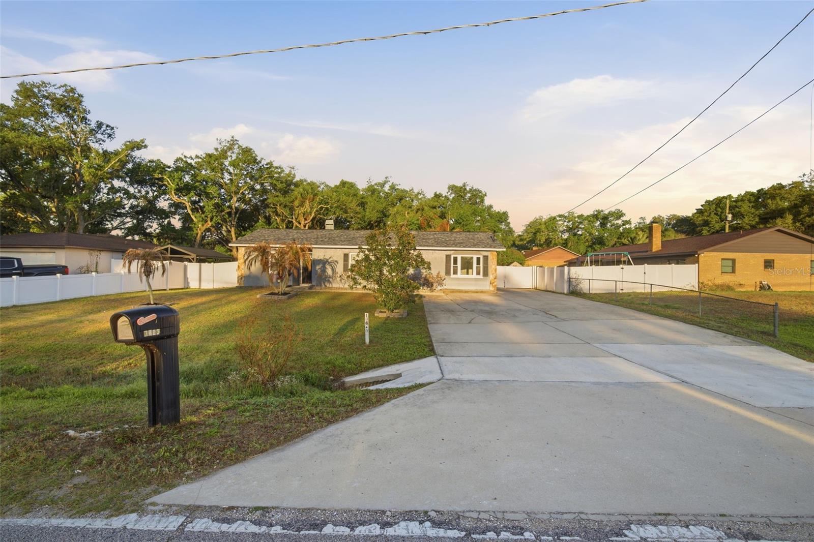 7403 PROVIDENCE RD, RIVERVIEW, FL — photo 63