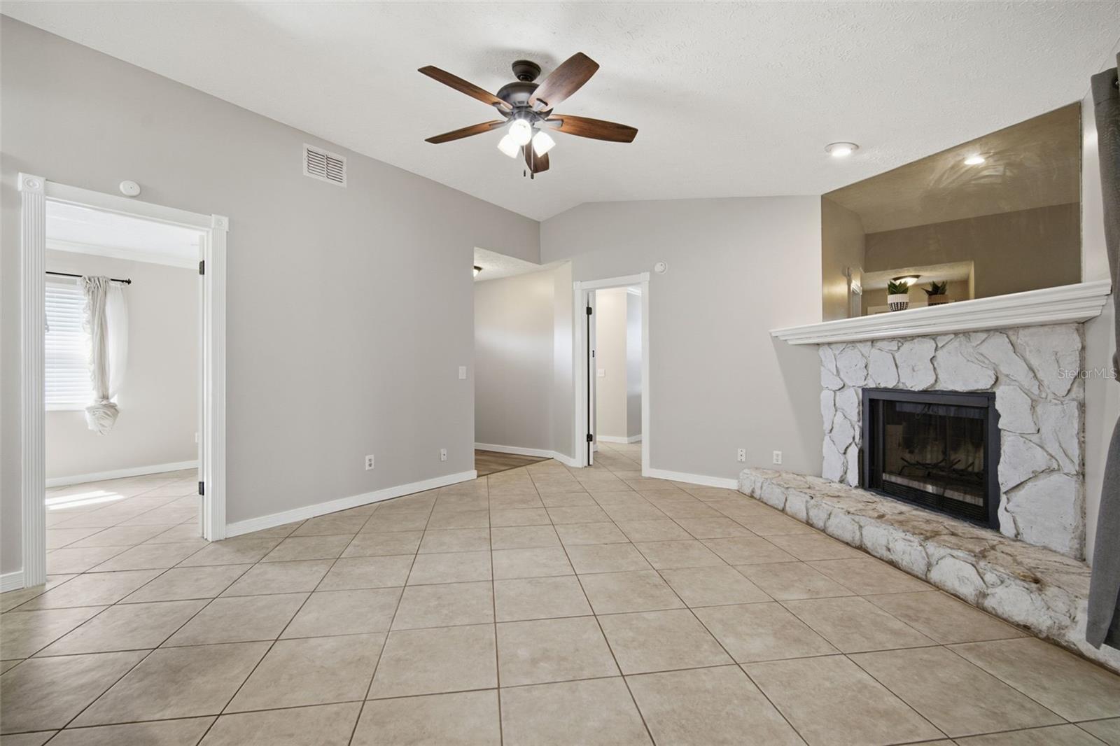 7403 PROVIDENCE RD, RIVERVIEW, FL — photo 18