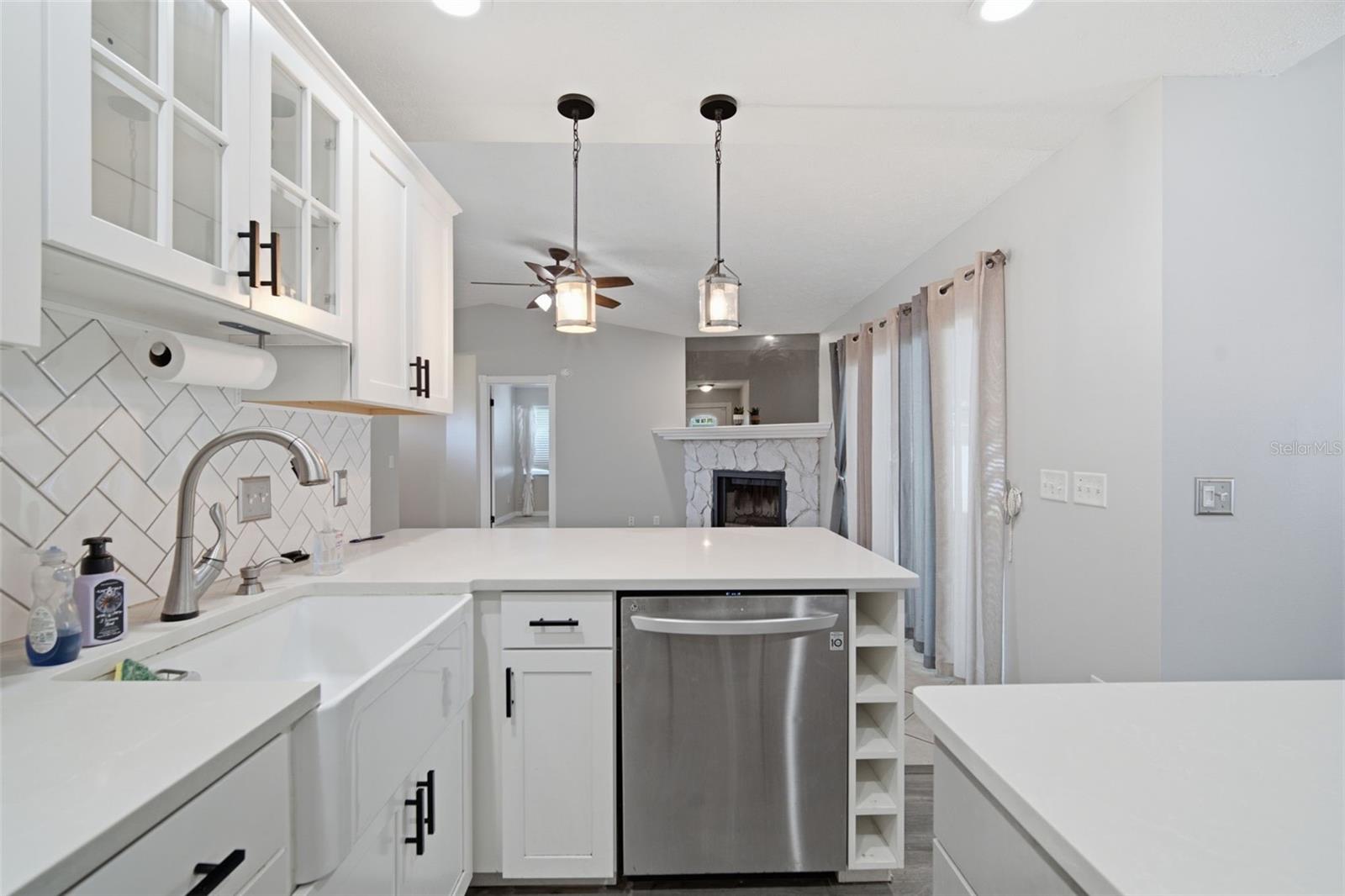 7403 PROVIDENCE RD, RIVERVIEW, FL — photo 24