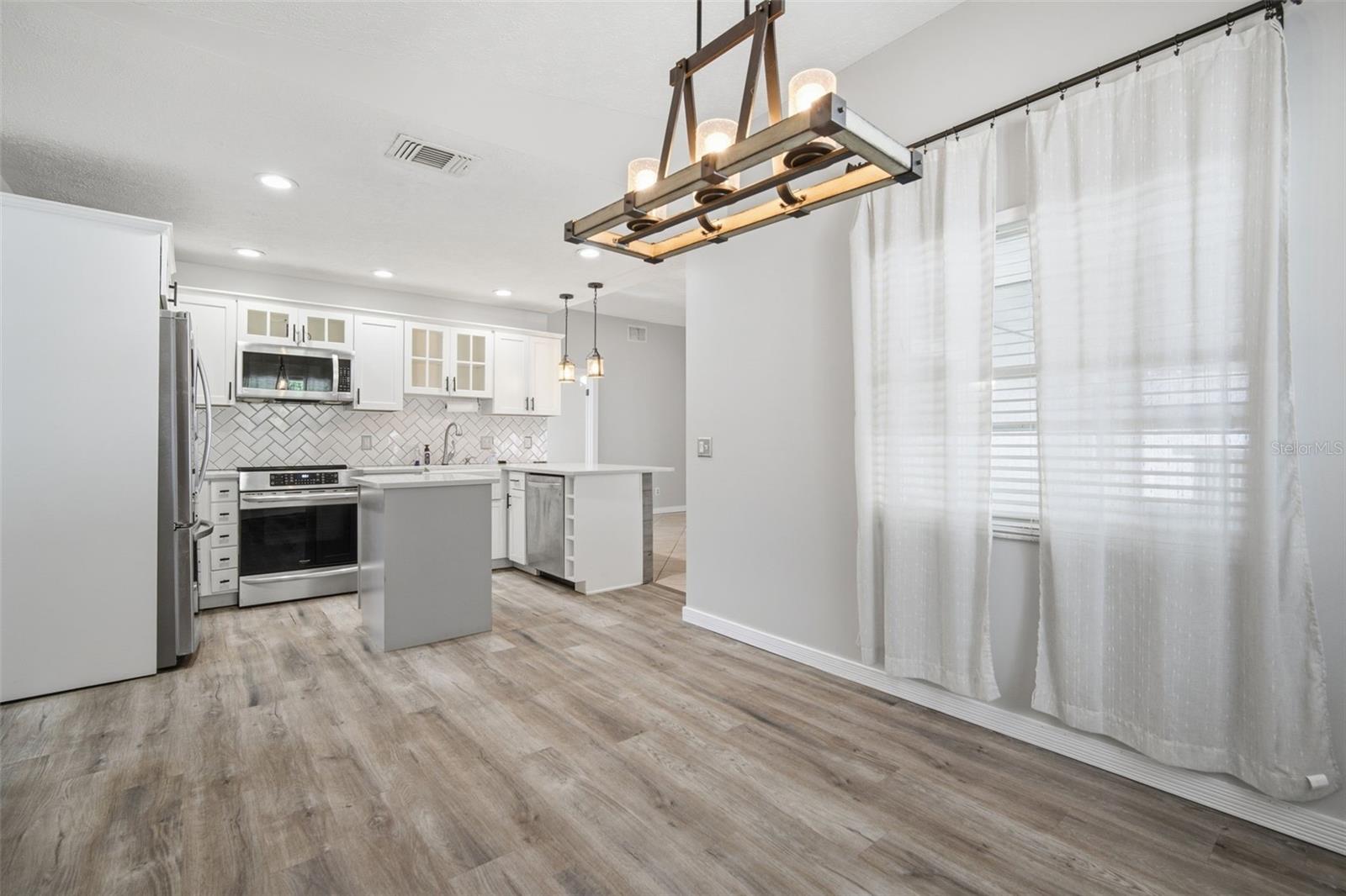 7403 PROVIDENCE RD, RIVERVIEW, FL — photo 31