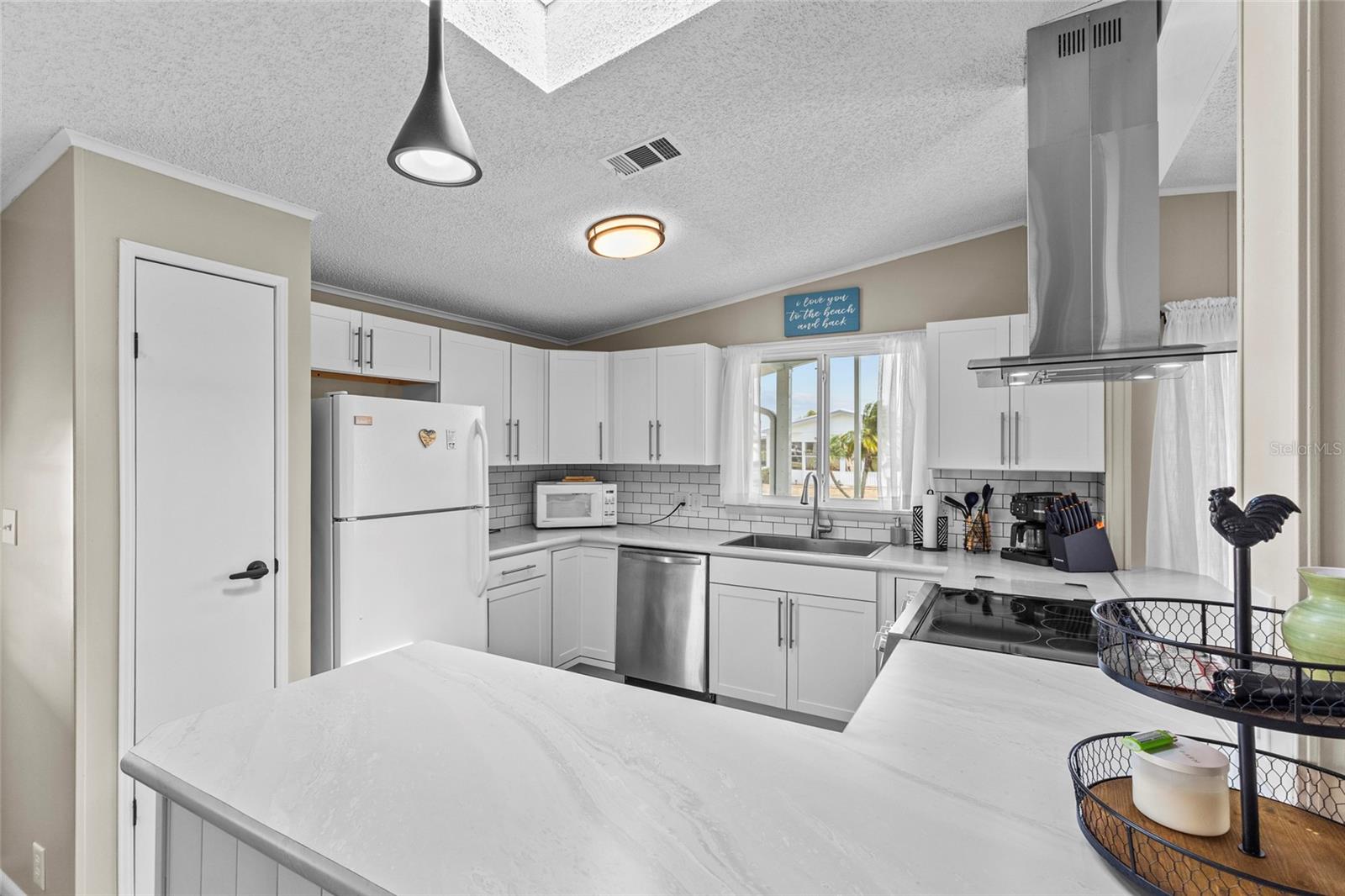 611 LA JOLLA CIR, NORTH PORT, FL — photo 5