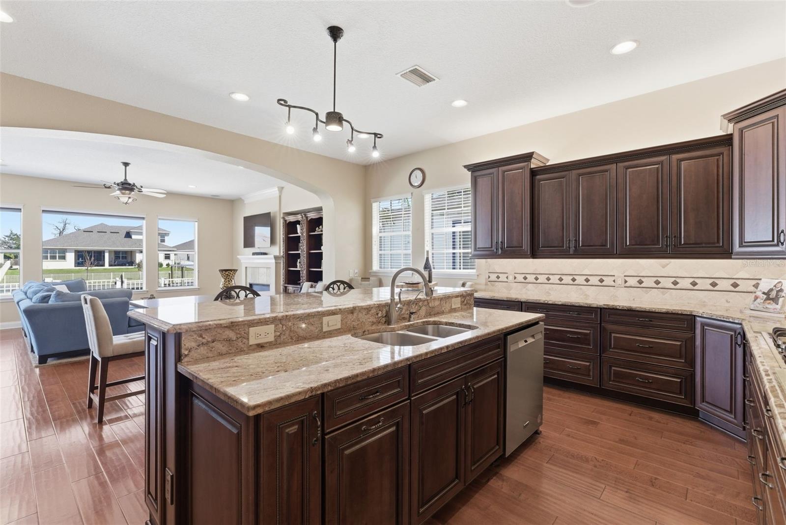 715 ISLEBAY DR, APOLLO BEACH, FL — photo 33