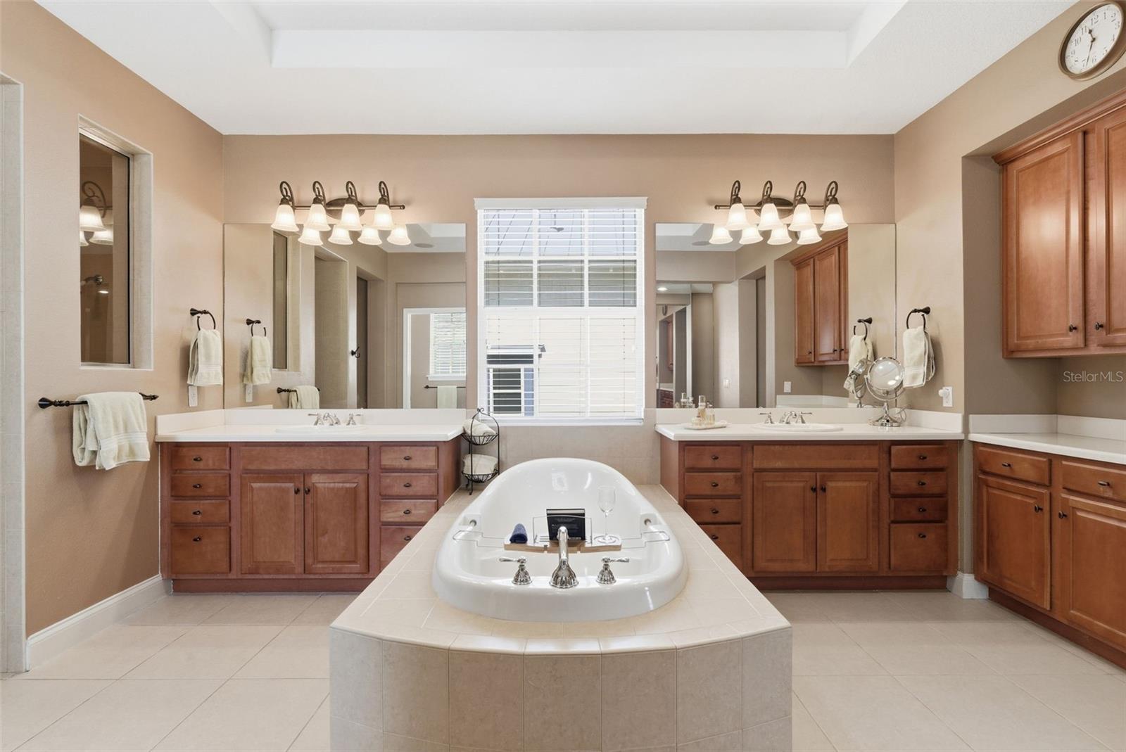 715 ISLEBAY DR, APOLLO BEACH, FL — photo 43