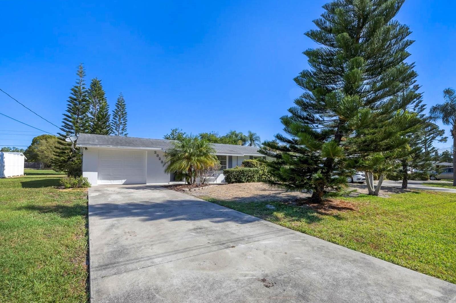 2323 DOUD ST, SARASOTA, FL