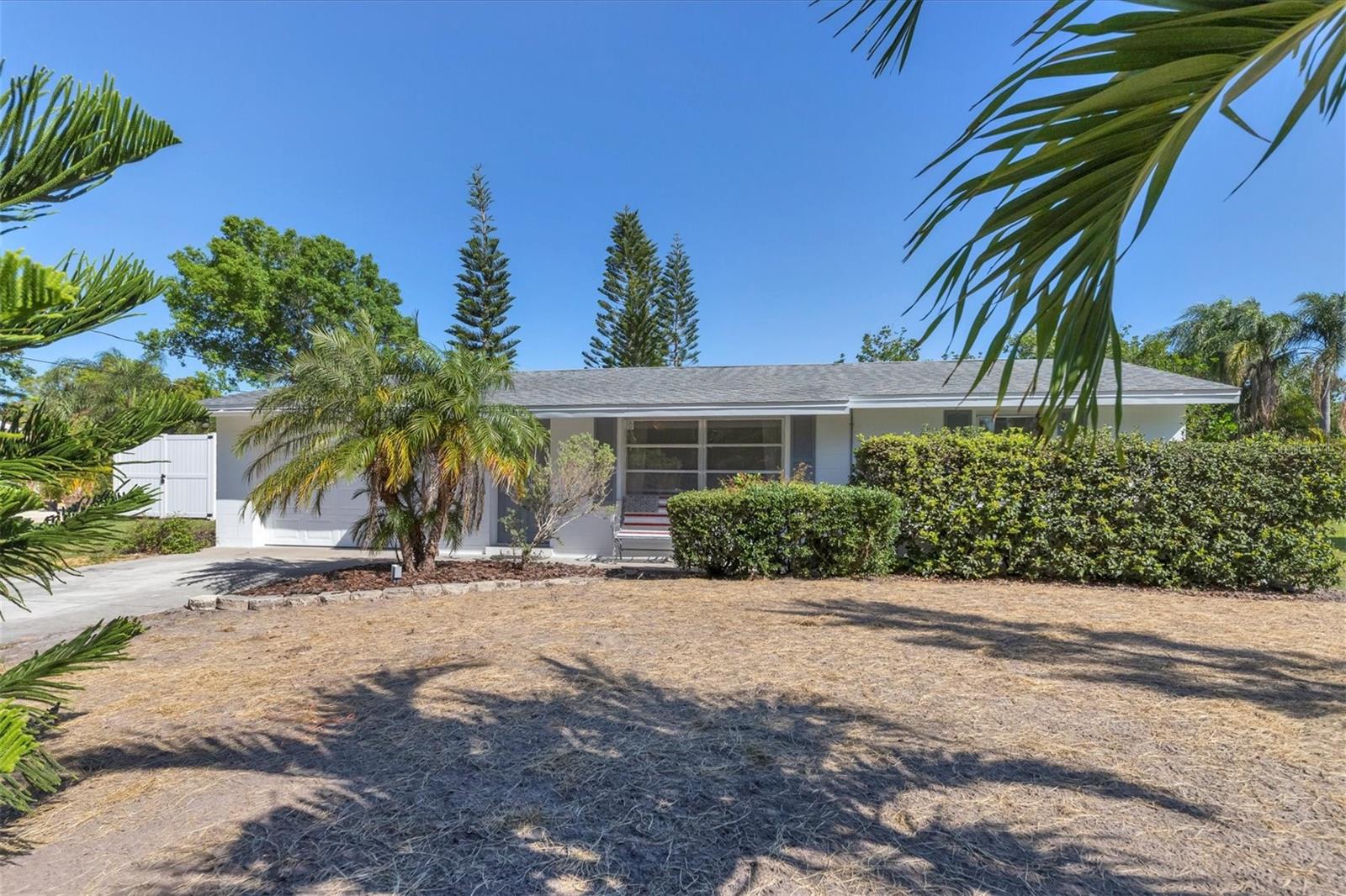 2323 DOUD ST, SARASOTA, FL — photo 3