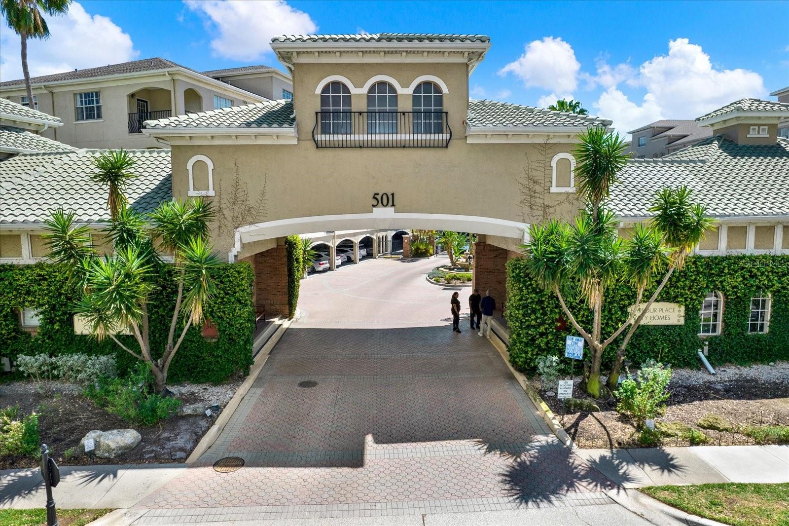 501 KNIGHTS RUN AVE #1234, TAMPA, FL — photo 2