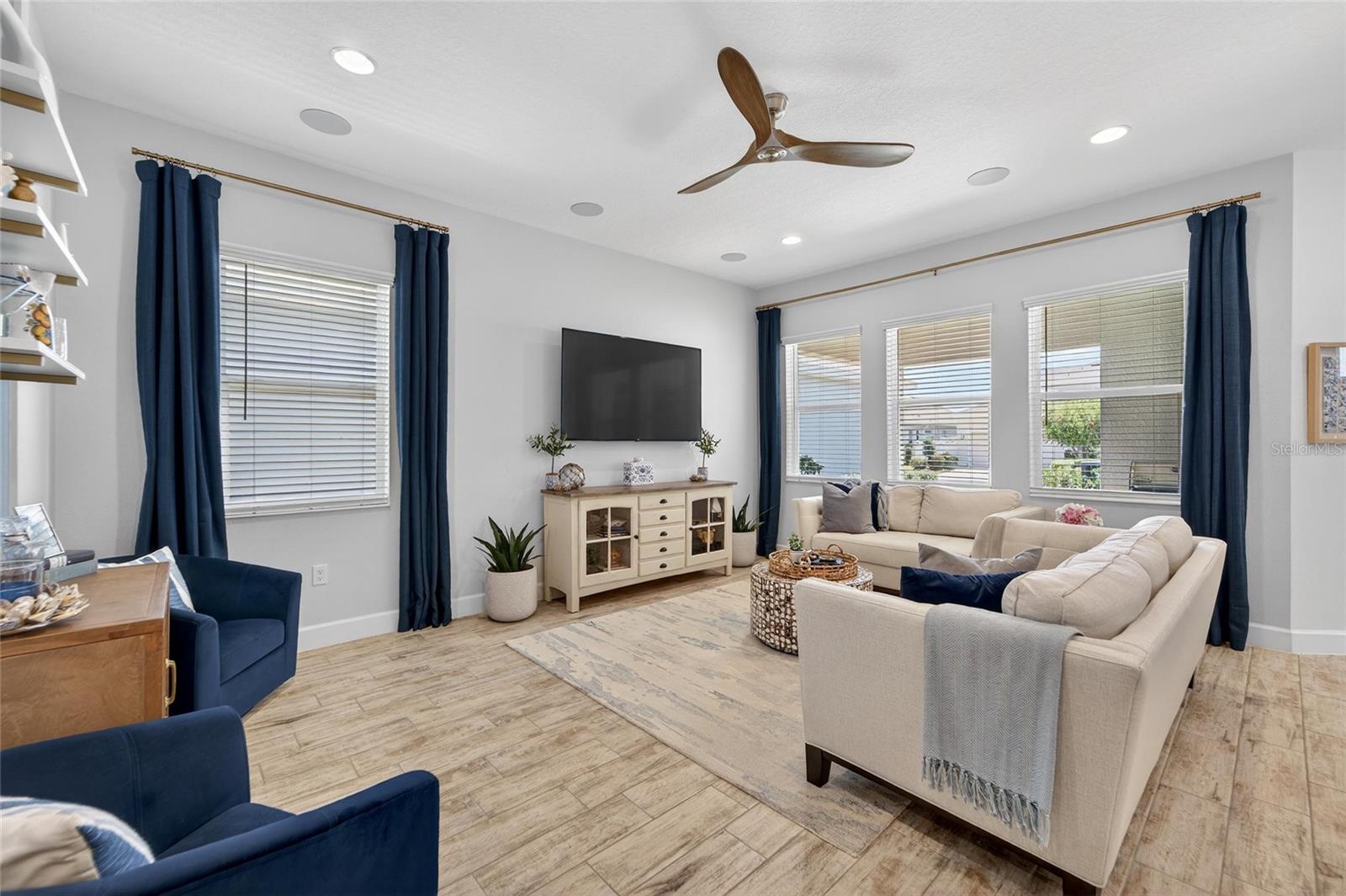 813 WINTERSIDE DR, APOLLO BEACH, FL — photo 10