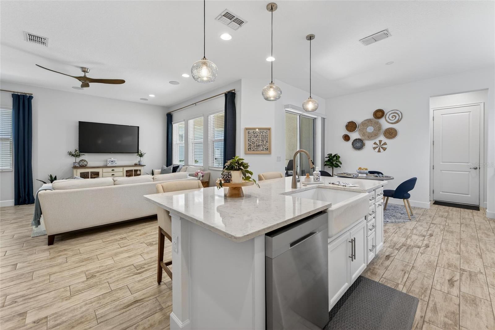 813 WINTERSIDE DR, APOLLO BEACH, FL — photo 19