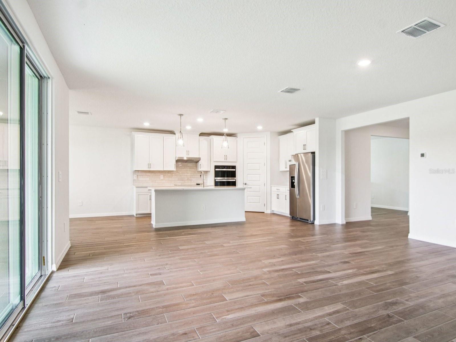 36712 MELSTONE WAY, ZEPHYRHILLS, FL — photo 4